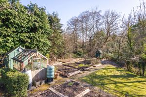 Photo 19- click for photo gallery